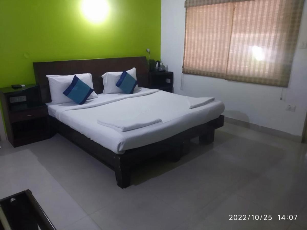 The Green Path Eco Hotel بنغالور المظهر الخارجي الصورة