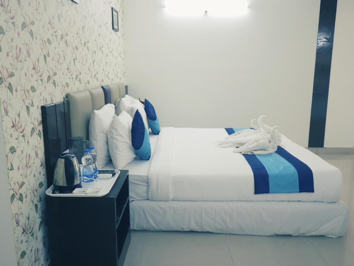 The Green Path Eco Hotel بنغالور المظهر الخارجي الصورة