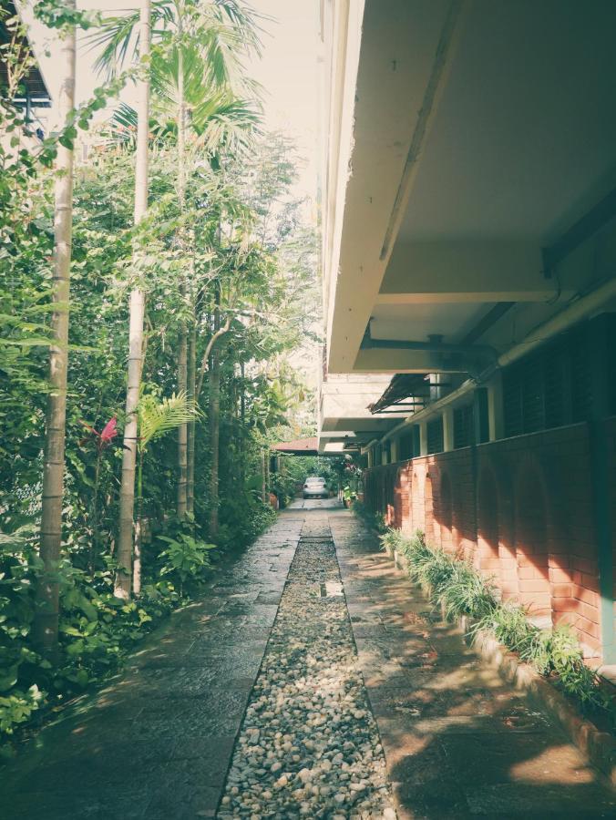 The Green Path Eco Hotel بنغالور المظهر الخارجي الصورة